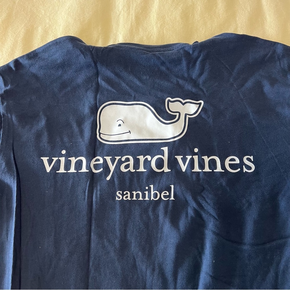 🦩Vineyard Vines T Shirt